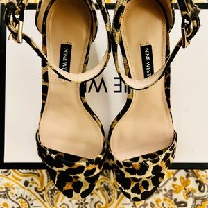 Gently worn Nine West heels!